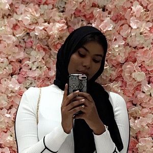 Meet your Posher, Sabrina